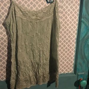 New! Maurice’s mint green crinkled cami large